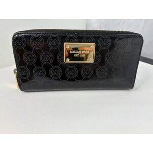 Michael Kors Jet Set Black Patent Leather Zip-Around Wallet – MK Logo Embossed